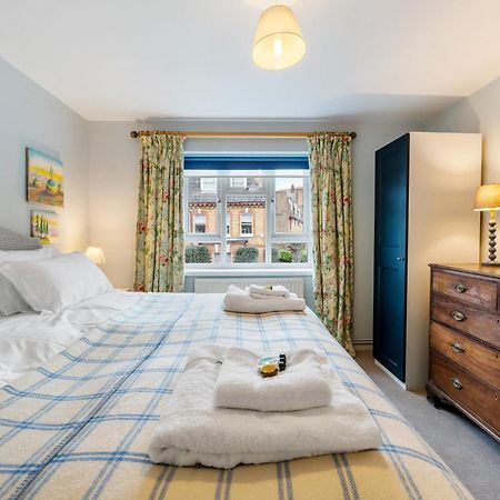 Bright & Cosy Gem ~ Battersea Park View ~ King Bed Lejlighed London Eksteriør billede