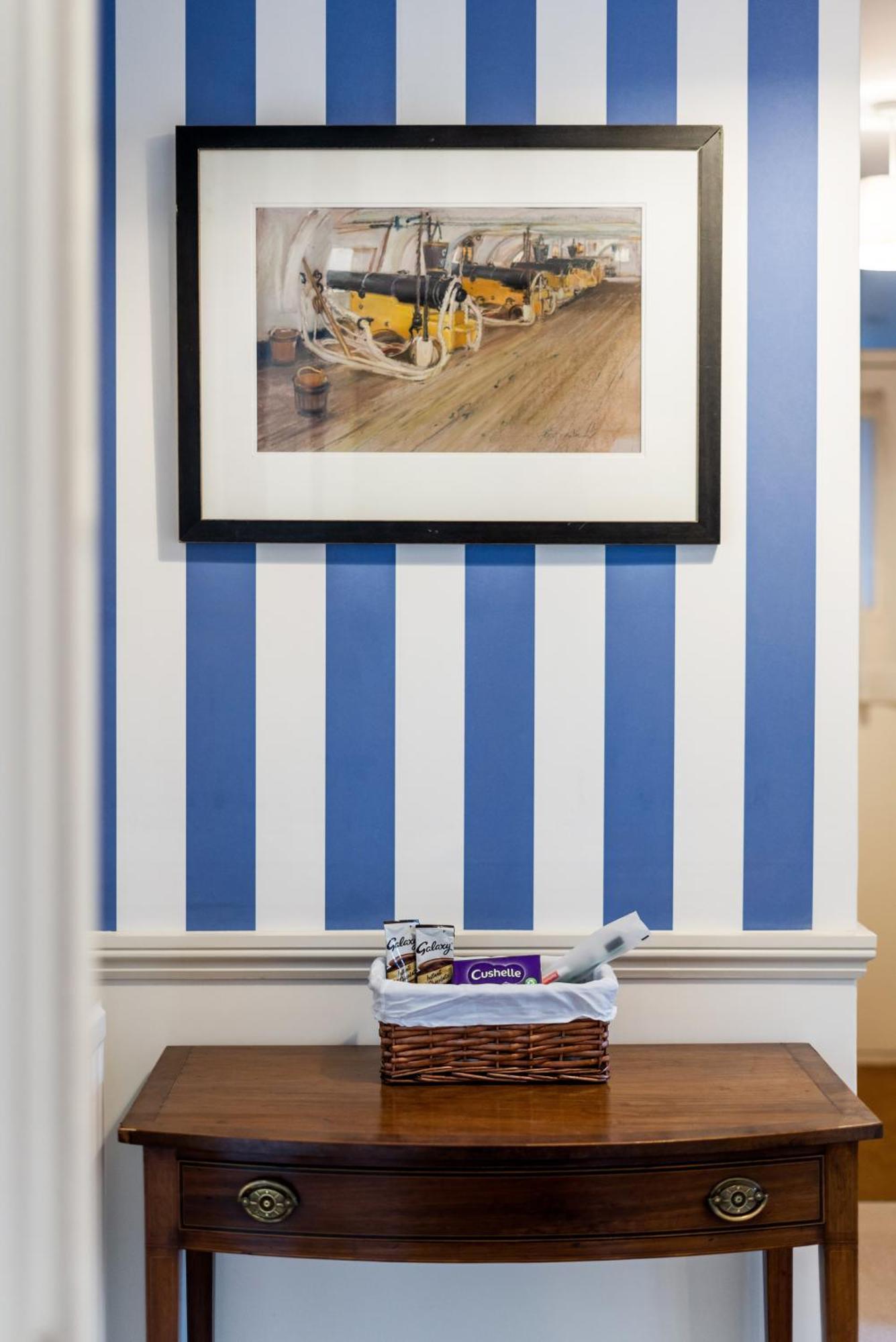Bright & Cosy Gem ~ Battersea Park View ~ King Bed Lejlighed London Eksteriør billede