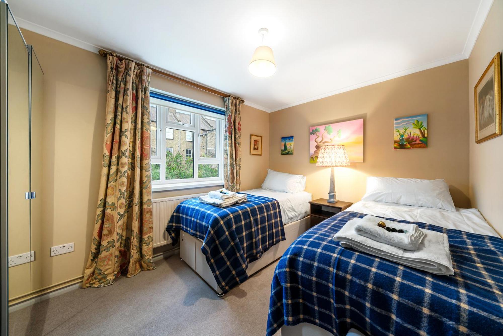 Bright & Cosy Gem ~ Battersea Park View ~ King Bed Lejlighed London Eksteriør billede