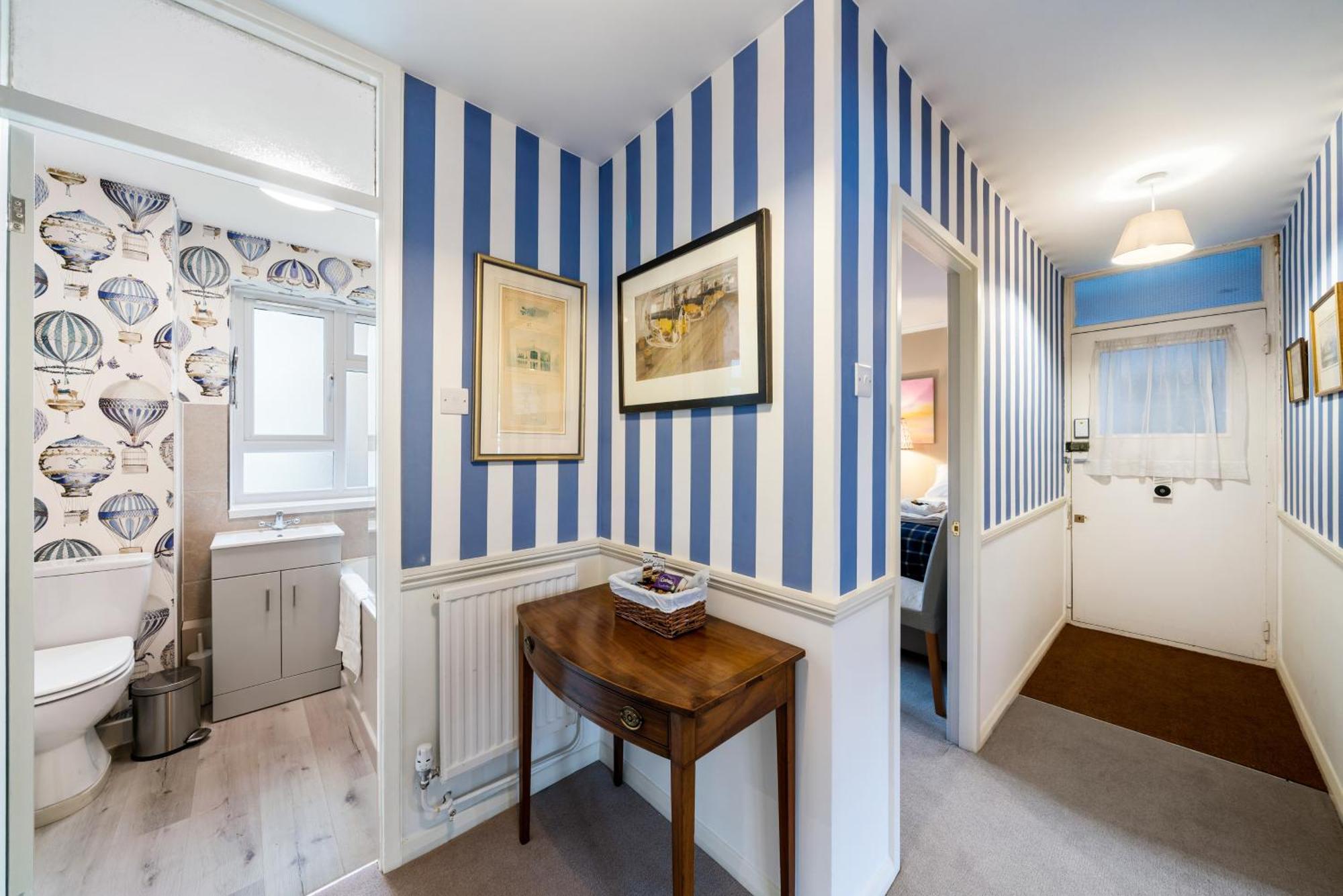 Bright & Cosy Gem ~ Battersea Park View ~ King Bed Lejlighed London Eksteriør billede