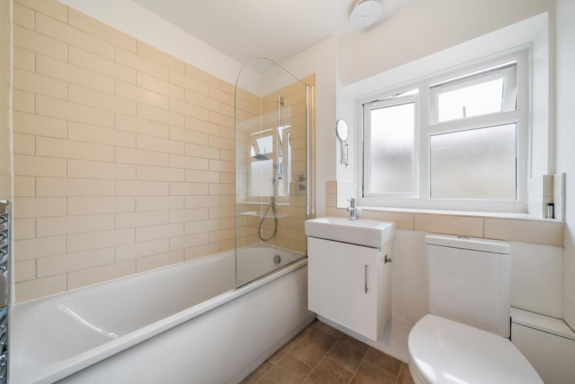 Bright & Cosy Gem ~ Battersea Park View ~ King Bed Lejlighed London Eksteriør billede