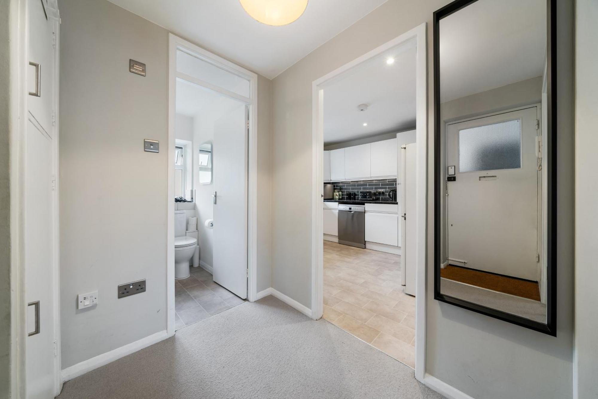 Bright & Cosy Gem ~ Battersea Park View ~ King Bed Lejlighed London Eksteriør billede