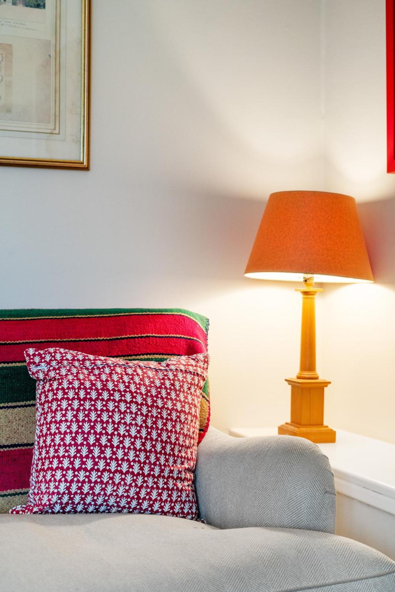 Bright & Cosy Gem ~ Battersea Park View ~ King Bed Lejlighed London Eksteriør billede